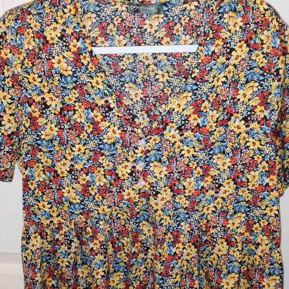 Floral Short Sleeve Dress - Picture 6 of 7